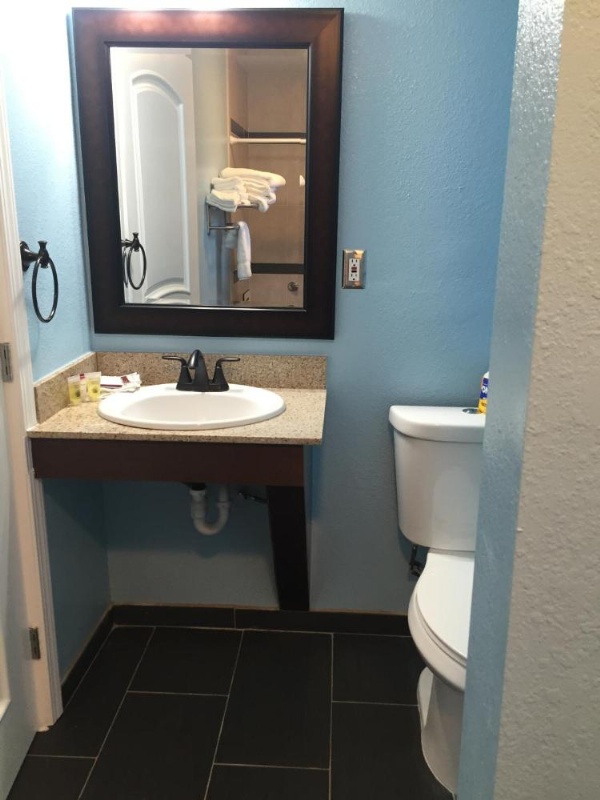 Dolphin Cove Motel image 91
